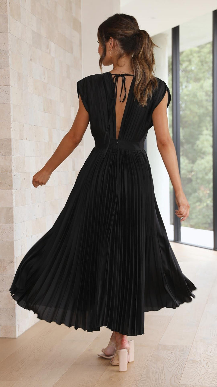 Maria | Elegant Pleated Maxi Dress - image 19