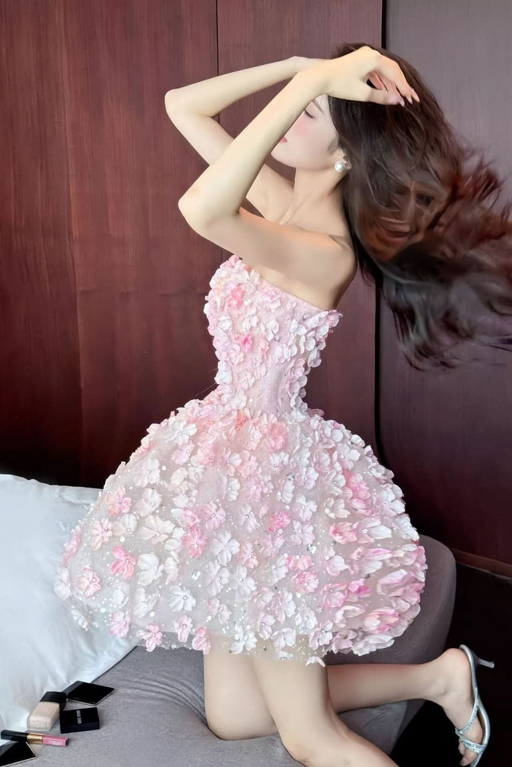Pink 3D floral embellished mini dress with sweetheart strapless neckline